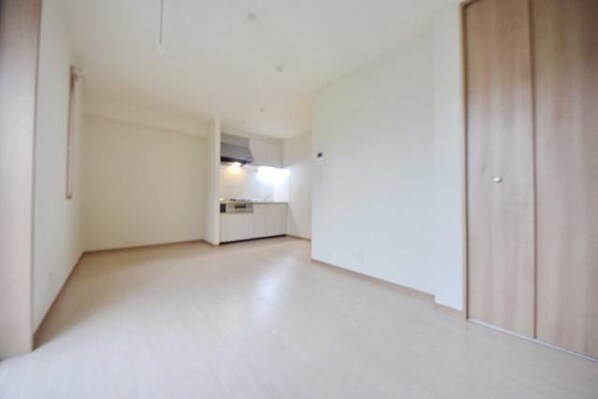 サンモール三郷の物件内観写真